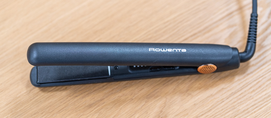 Recenze žehličky na vlasy Rowenta Ultimate Experience SF8210F0: Profesionálně vyžehlí a šetrně natočí Recenze žehličky na vlasy Rowenta Ultimate Experience SF8210F0: Profesionálně vyžehlí a šetrně natočí