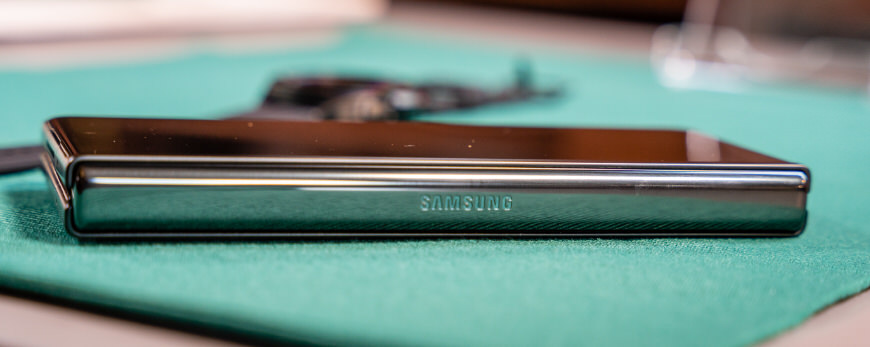 Je to venku! Samsung představil Galaxy Z Fold3, Z Flip3 i Watch4 Samsung Galaxy Z Fold3 5G