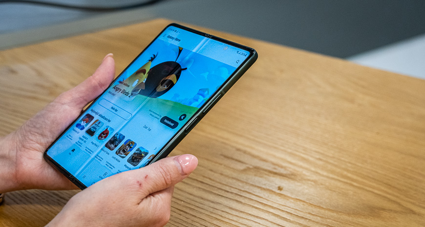 Recenze: Samsung Galaxy Z Fold3 5G – složte si kancelář do kapsy Samsung_Galaxy_Z_Fold_3