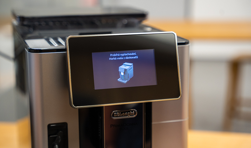Recenze: Kávovar De'Longhi PrimaDonna Soul - dokonale připravená káva Kávovar_DeLonghi_PrimaDonna_Soul