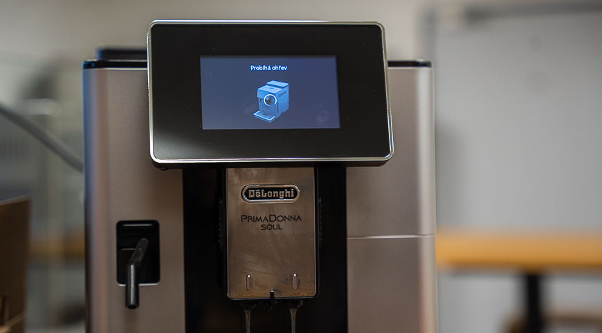 Recenze: Kávovar De'Longhi PrimaDonna Soul - dokonale připravená káva Kávovar_DeLonghi_PrimaDonna_Soul