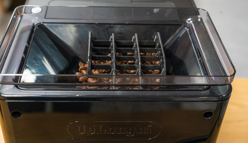 Recenze: Kávovar De'Longhi PrimaDonna Soul - dokonale připravená káva Kávovar_DeLonghi_PrimaDonna_Soul