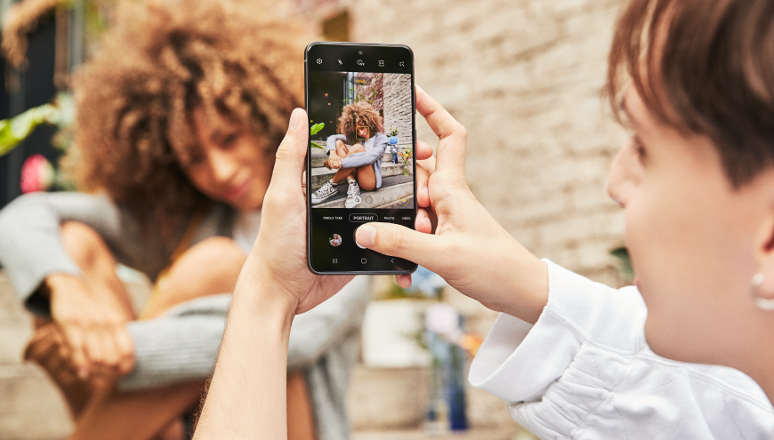Galaxy S21 FE 5G: Samsung znovu vyslechl své fanoušky Galaxy S21 FE 5G