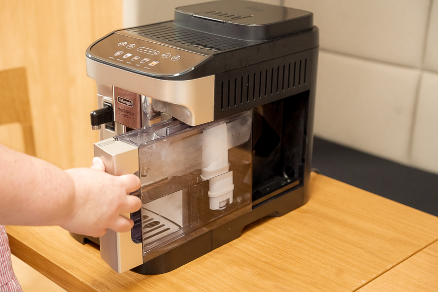 Recenze De‘Longhi Magnifica EVO: ideální první kávovar De‘Longhi Magnifica EVO