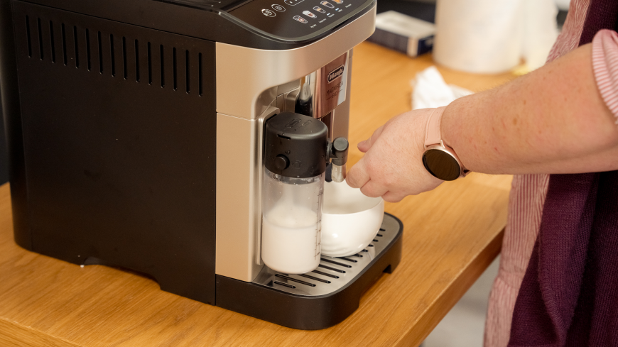 Recenze De‘Longhi Magnifica EVO: ideální první kávovar Kávovar De‘Longhi Magnifica EVO