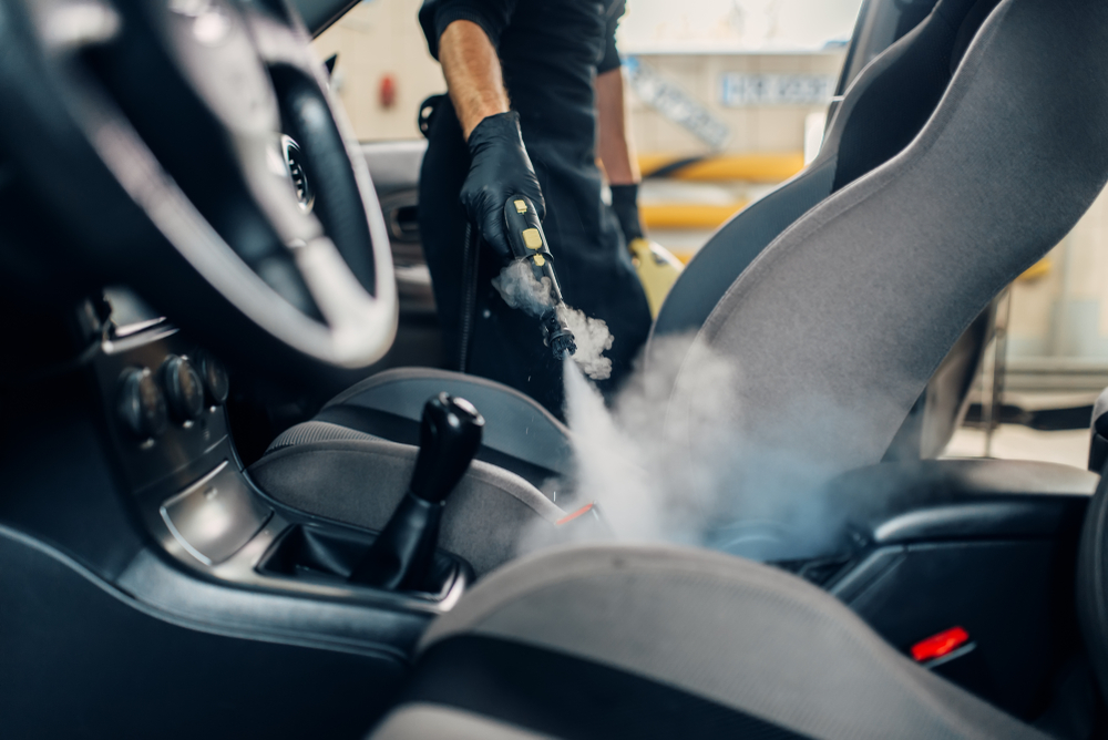 I vaše auto si zaslouží jarní očistu jak-vycistit-auto