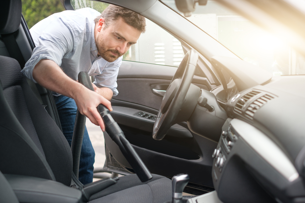 I vaše auto si zaslouží jarní očistu jak-vycistit-auto