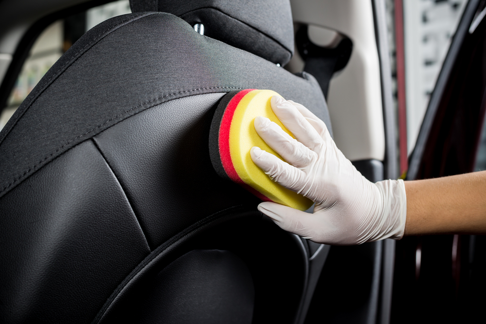 I vaše auto si zaslouží jarní očistu jak-vycistit-auto