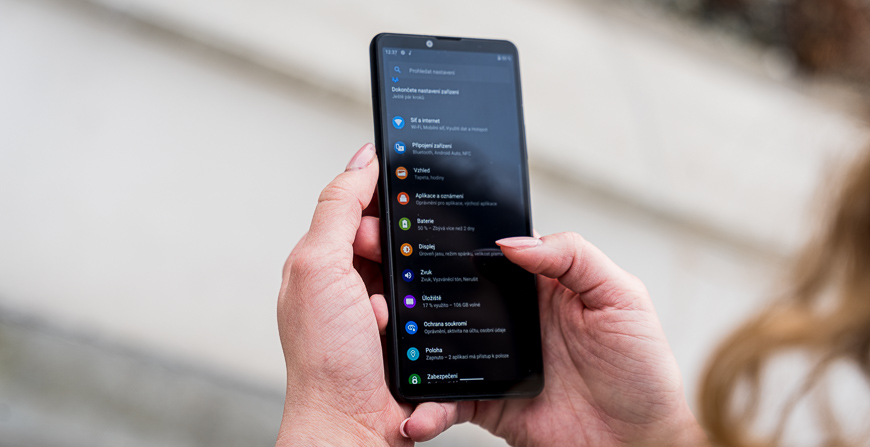 Recenze: Sony Xperia 10 III – kompaktní telefon s podporou 5G Sony Xperia 10 III
