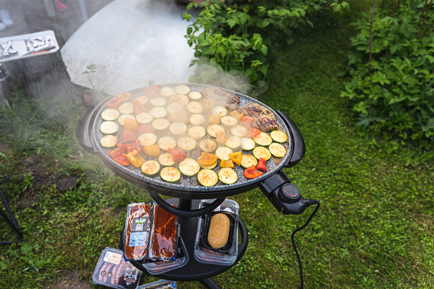 Recenze: Gril Guzzanti GZ 350 připraví grilovačku raz dva Gril Guzzanti GZ 350