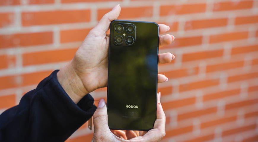 Recenze Honor X8 záda