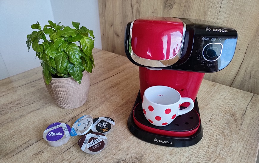 Recenze: Váš každodenní společník – kávovar Bosch Tassimo TAS6503 Tassimo-hlavni-foto