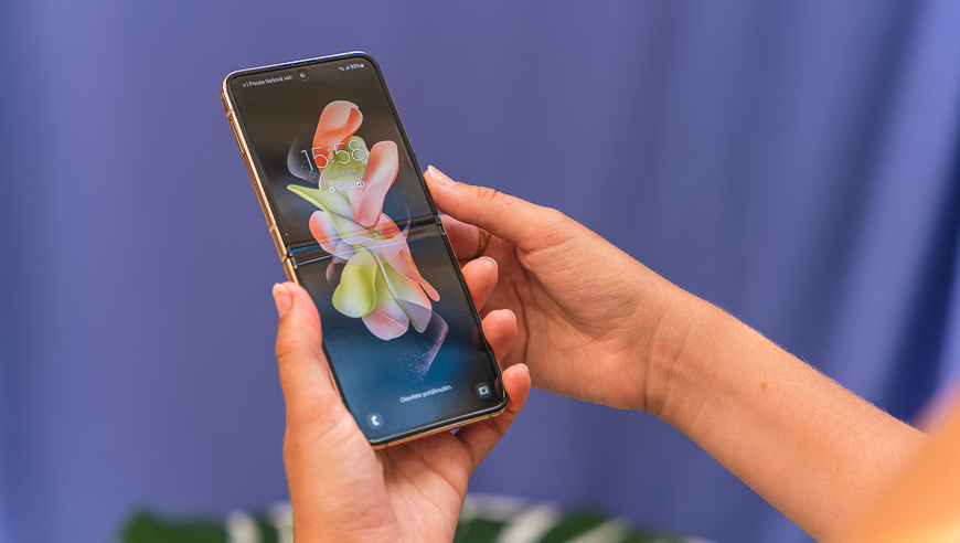 Je to venku! Samsung Galaxy Z Flip4, Z Fold4 a další super novinky odhaleny Samsung Galaxy Z Flip4