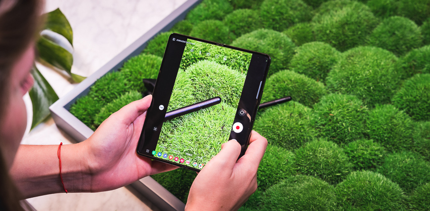 Je to venku! Samsung Galaxy Z Flip4, Z Fold4 a další super novinky odhaleny Galaxy Z Fold4