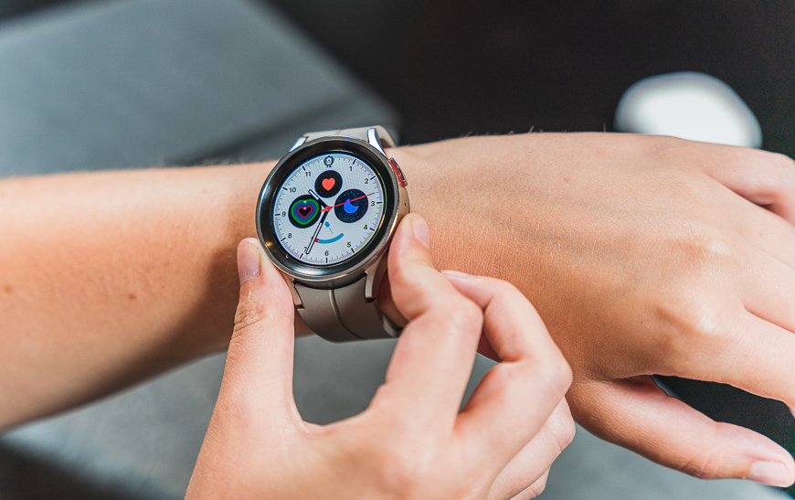Je to venku! Samsung Galaxy Z Flip4, Z Fold4 a další super novinky odhaleny Galaxy Watch5 | Watch5 Pro