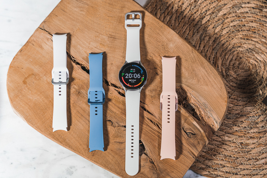 Je to venku! Samsung Galaxy Z Flip4, Z Fold4 a další super novinky odhaleny Galaxy Watch5 | Watch5 Pro