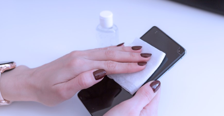 Jak vyčistit telefon zvenku i zevnitř? Jak vyčistit telefon