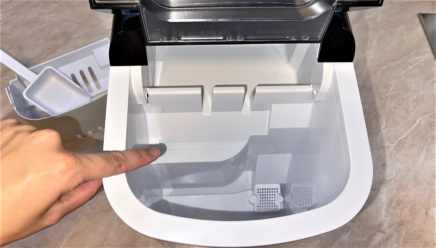 Recenze: Až na led s elegantním výrobníkem ledu Guzzanti GZ 125 Guzzanti GZ 125