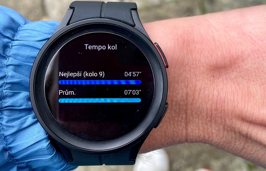 Samsung Galaxy Watch5 a Samsung Galaxy Watch5 Pro