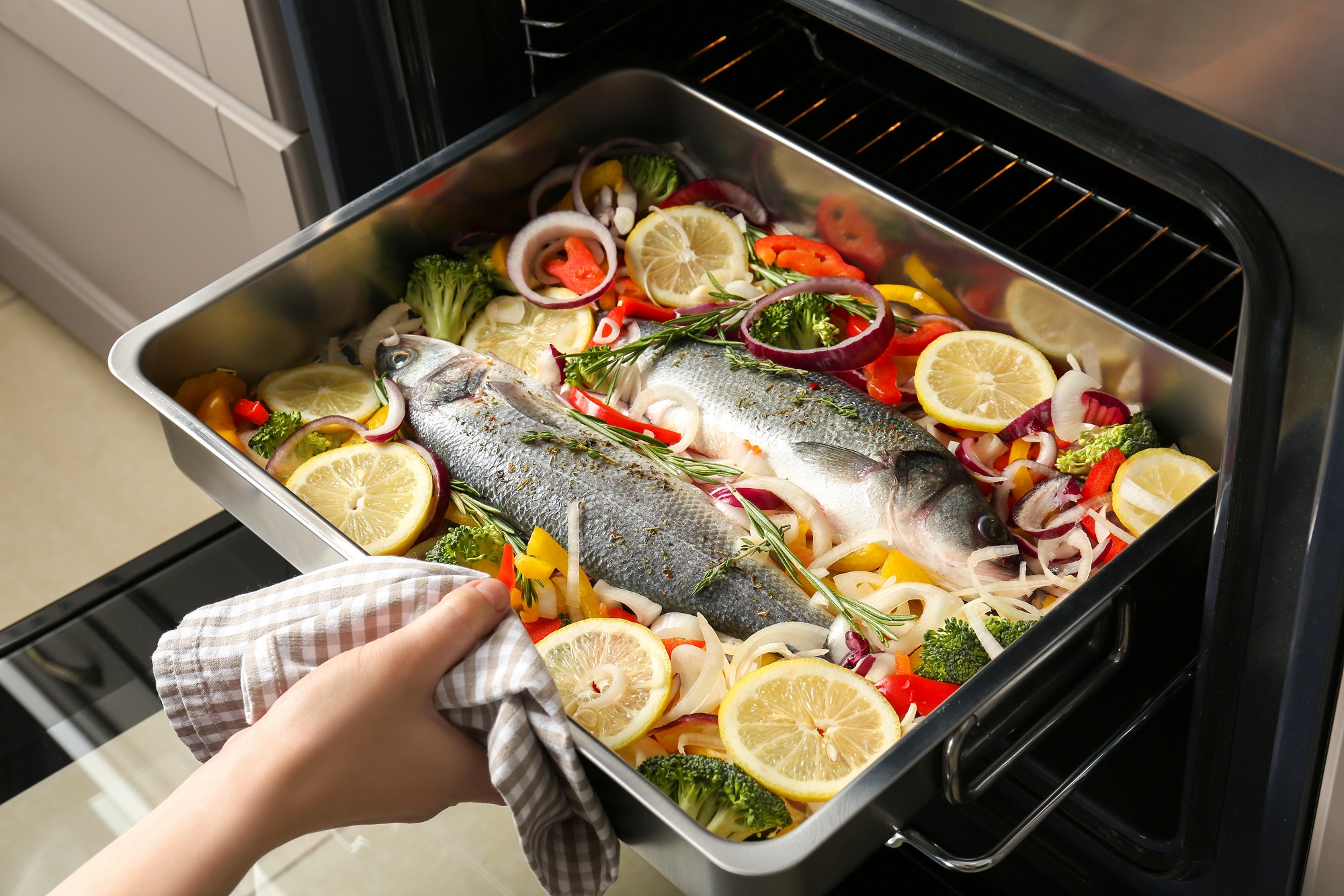 Trouba Whirlpool vám pomůže zachránit i ten nejchmurnější den Trouba Whirlpool vám pomůže zachránit i ten nejchmurnější den