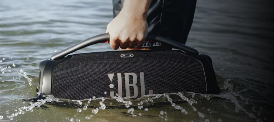 Vánoční atmosféra s prosincovými DATART novinkami je tu! Přenosný reproduktor JBL Boombox 3