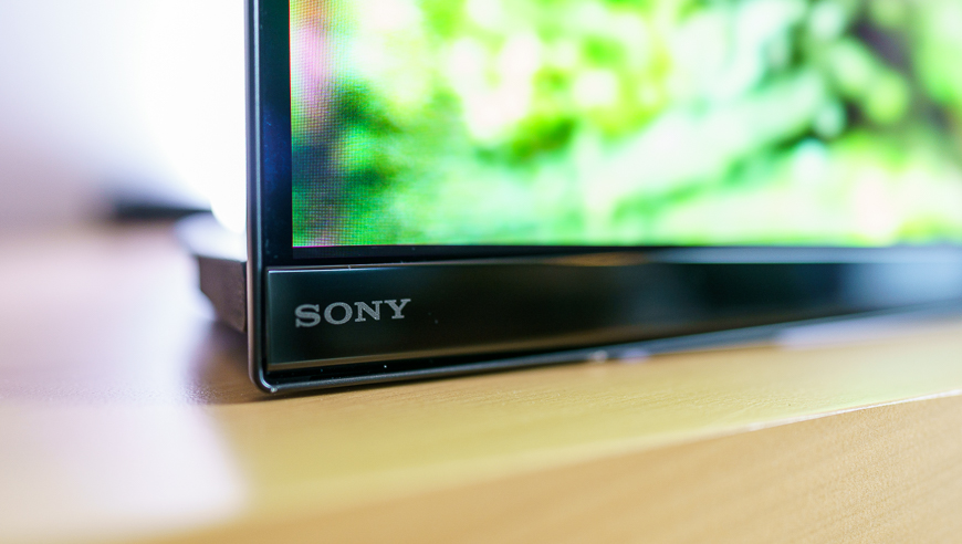 Recenze: Vlajkový televizor Sony XR-55A95K Televize Sony XR-55A95K přední strana