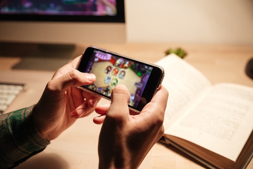 jak šetřit baterii mobilu