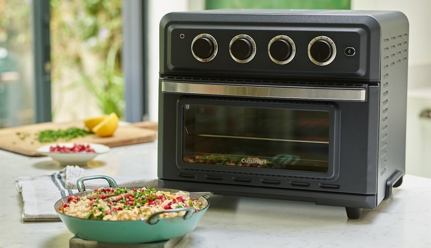 Přivítejte s námi značku Cuisinart horkovzdušná fritéza Cuisinart TOA60E