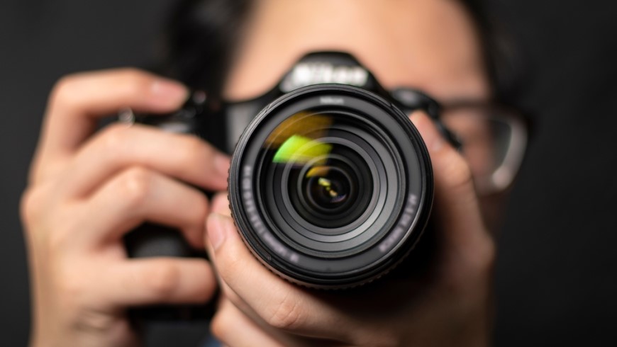Jak vybrat objektiv? detail objektivu na fotoaparátu