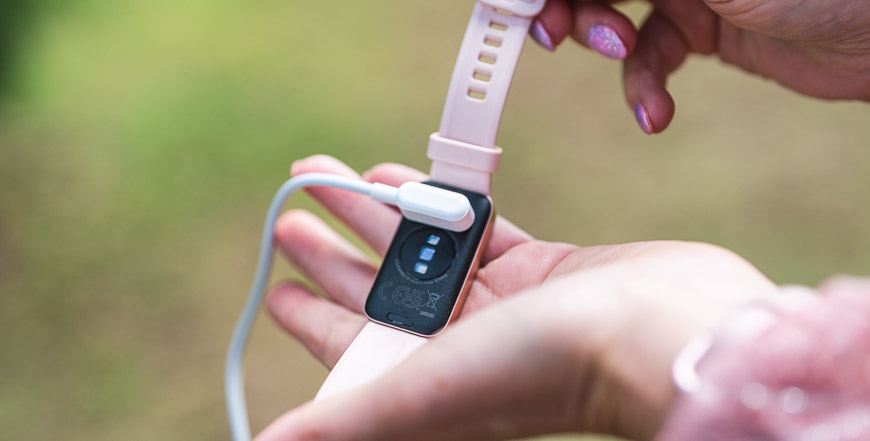 Recenze: Huawei Band 8 – minimalistický vzhledem, maximalistický výkonem Recenze Huawei Band 8