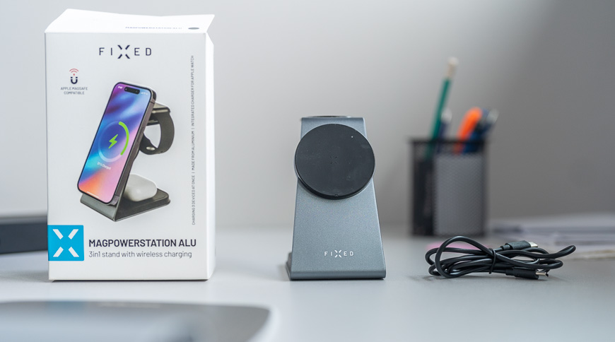 Recenze: Bezdrátová nabíječka FIXED 3 v 1 MagPowerstation Alu nabije 3 zařízení současně Bezdrátová nabíječka FIXED 3 v 1