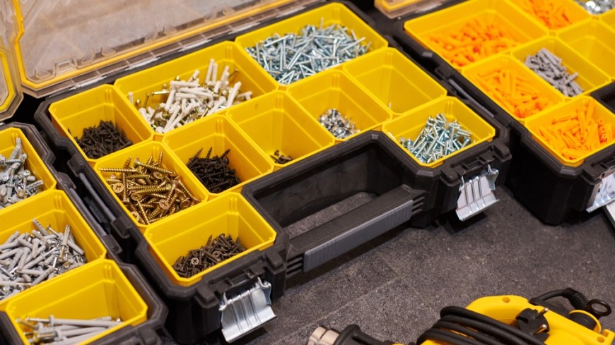 Jak si uspořádat dílnu? Organizéry na drobný materiál