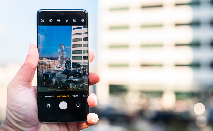 Recenze: HONOR 90 zaujme zaobleným designem i 200Mpx foťákem HONOR 90