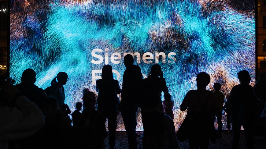 Kávovary Siemens zářily na Signal Festivalu Siemens_signal_festival-02