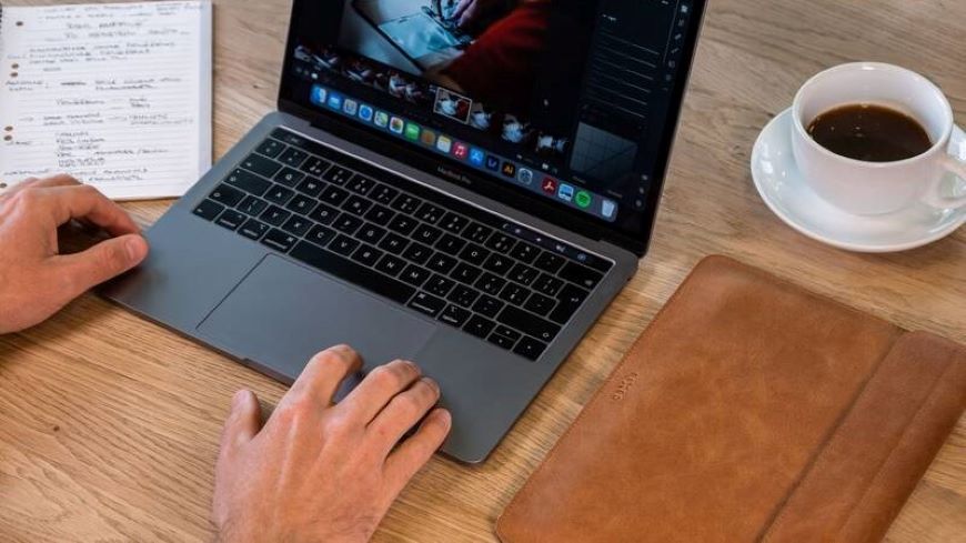 Pouzdra, brašny, batohy: Jak ochránit notebook na cestách? Pouzdro na notebook