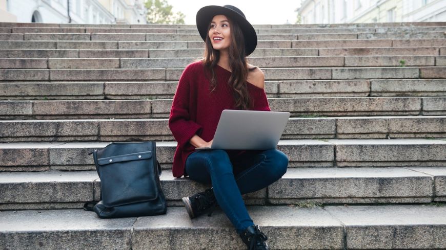 Pouzdra, brašny, batohy: Jak ochránit notebook na cestách? Batoh na notebook