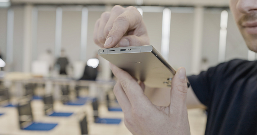Galaxy S24 přichází: Samsung vylepšil menší modely i Ultru a ohromí umělou inteligencí konektor Samsung S24 Ultra