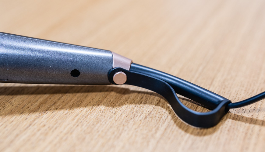 Recenze: Fén Remington D6077 ONE Dry & Style zajistí profesionální styling vašich vlasů poutko fénu Remington