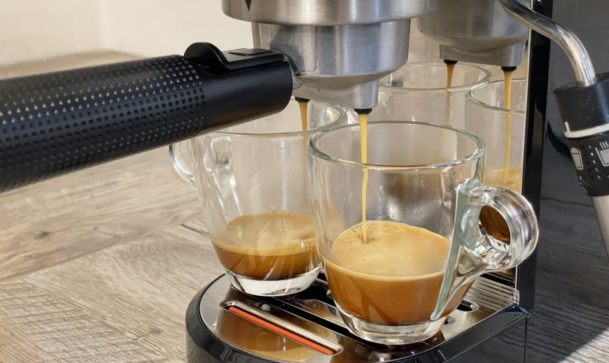 Recenze: Kávovar KRUPS XP444C10 Virtuoso+. Mistr barista nebo začátečník? Kávovar espresso KRUPS