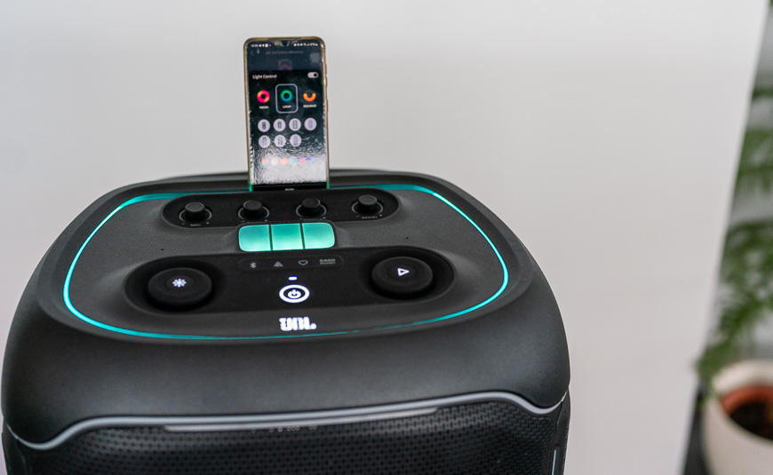 Recenze: JBL PartyBox Ultimate - dopřejte si ultimátní hudební zážitky JBL PartyBox
