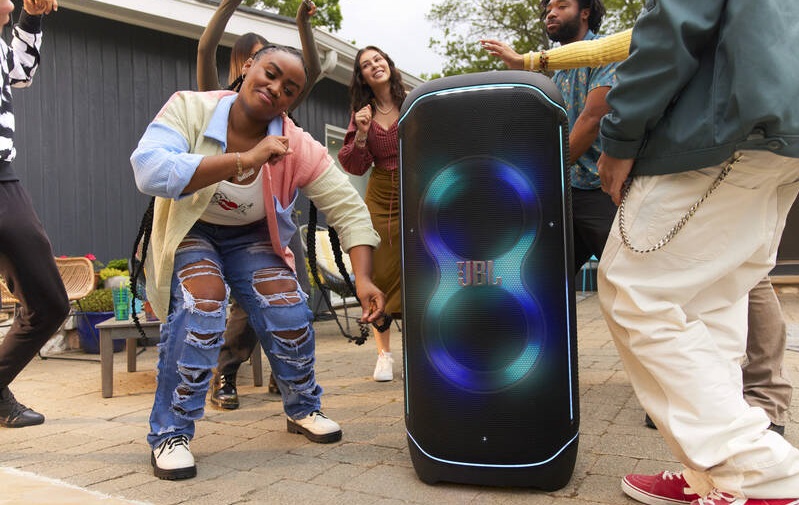 Recenze: JBL PartyBox Ultimate - dopřejte si ultimátní hudební zážitky JBL PartyBox