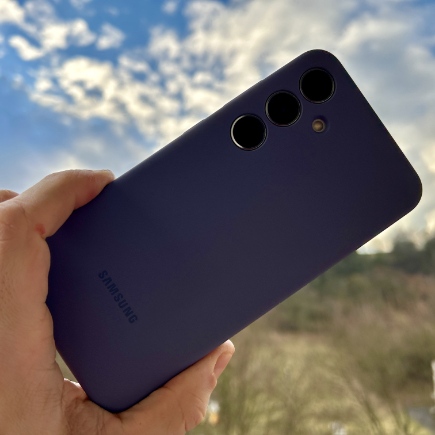 Recenze Samsung Galaxy S24+: Mezihvězdný kompromis nebo černý kůň revolučního galaktického trojspřeží? Recenze Samsung Galaxy S24+: Mezihvězdný kompromis nebo černý kůň revolučního galaktického trojspřeží?