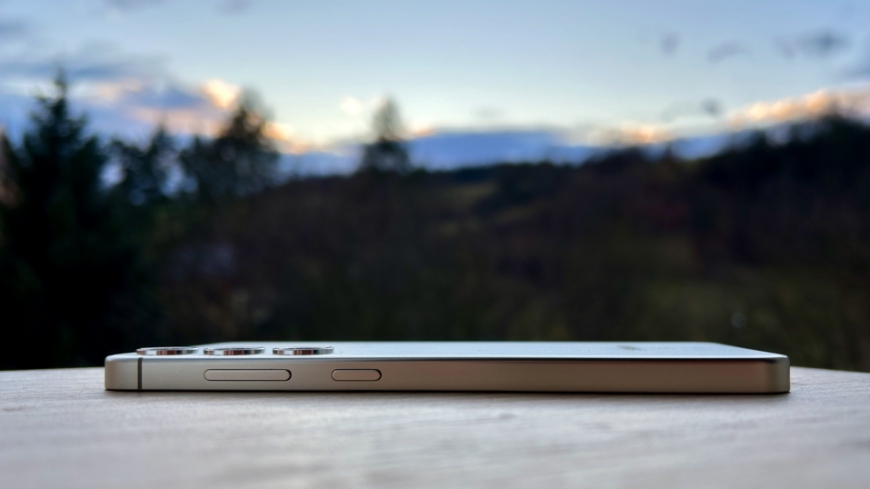 Recenze Samsung Galaxy S24+: Mezihvězdný kompromis nebo černý kůň revolučního galaktického trojspřeží? Recenze Samsung Galaxy S24+: Mezihvězdný kompromis nebo černý kůň revolučního galaktického trojspřeží?