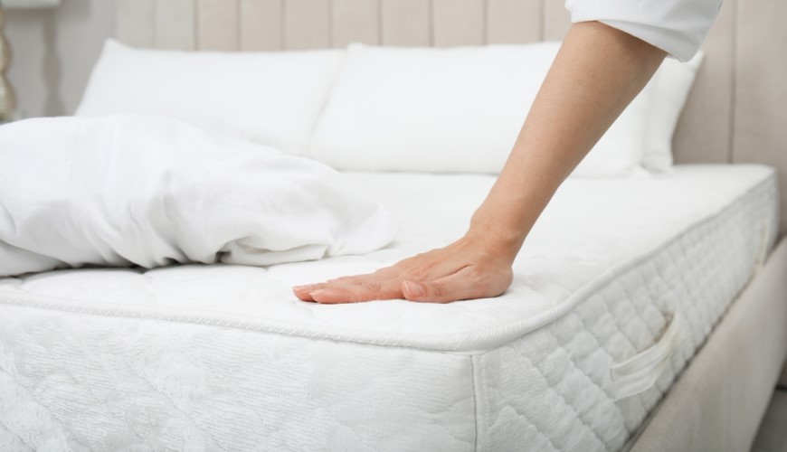 Jak vyčistit matraci a proč je důležité pamatovat na pravidelnou údržbu? Jak vyčistit matraci