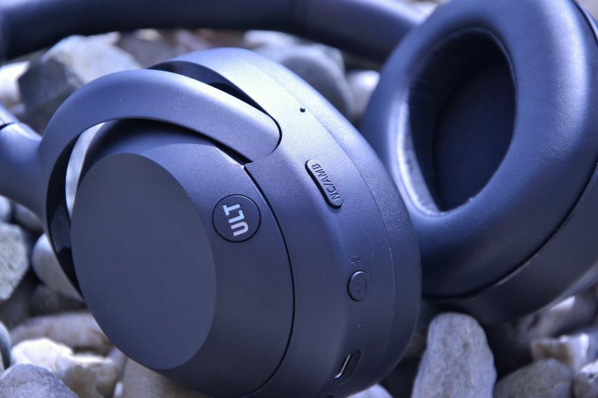 Recenze: Sluchátka Sony ULT WEAR – Basová revoluce ve vašich uších Recenze: Sluchátka Sony ULT WEAR – Basová revoluce ve vašich uších
