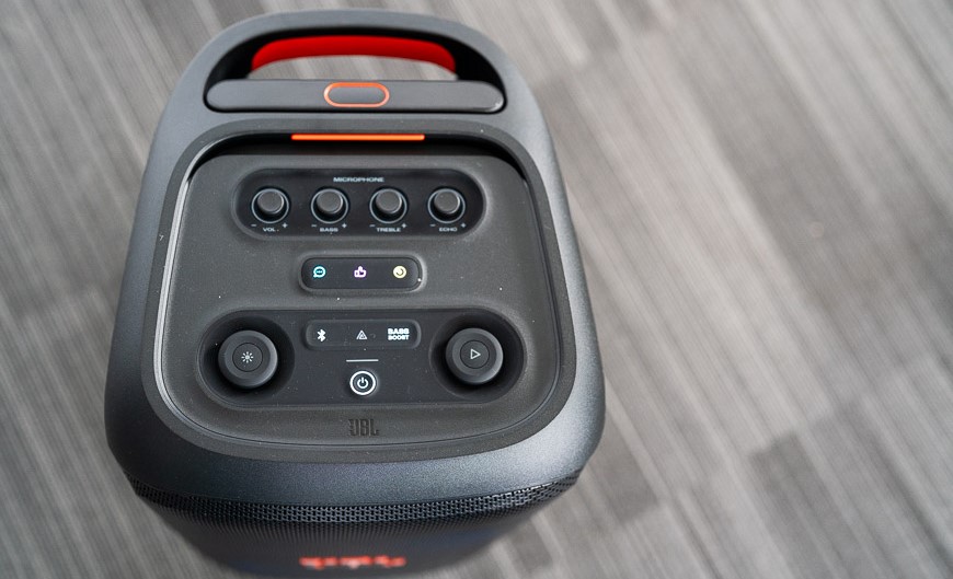 JBL partybox stage 320