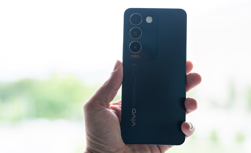 Recenze: Vivo V40 SE – Skvělý smartphone, který zaujme nejen vzhledem vivo v40 se