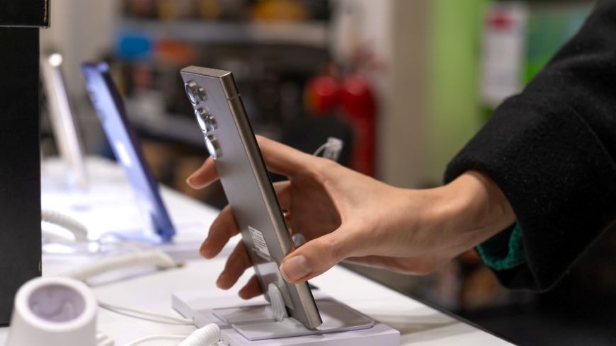 Nová fólie InvisibleSHIELD Extreme na míru v DATARTu: Nejlepší ochrana pro váš telefon Fólie InvisibleSHIELD Extreme