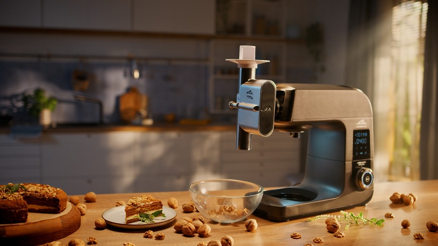 Kuchyňské roboty ETA Gratus umí vše kuchynske_roboty_eta_gratus_louskacek_orechu