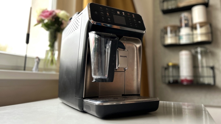 Recenze kávovaru Espresso Philips Series 5500 LatteGo: Pozvánka na kávu, která se neodmítá